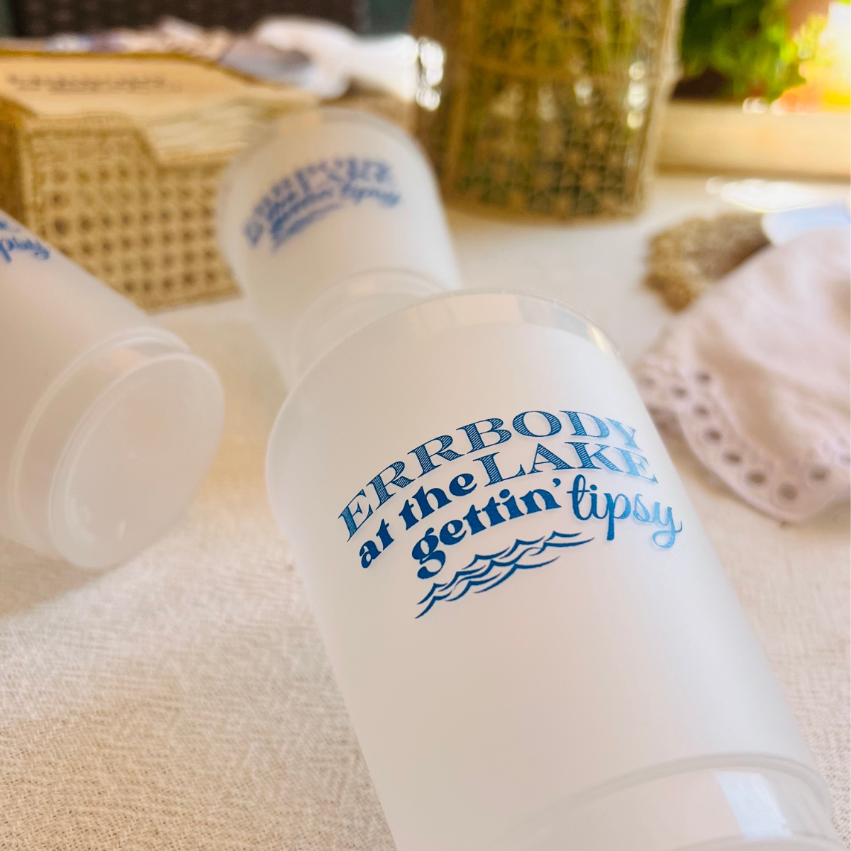 Errbody At The Lake Gettin' Tipsy 16oz Frosted Drinking Cups