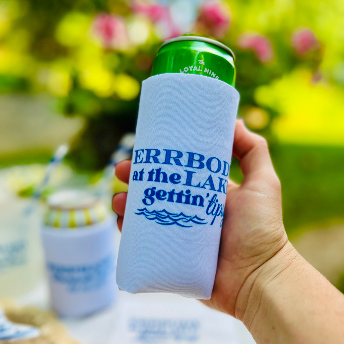 Errbody At The Lake Gettin' Tipsy Can Cooler