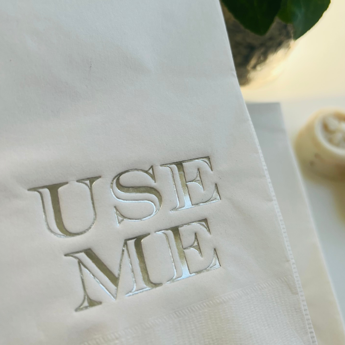 Use Me Silver Paper Guest Towels, Pack of 30